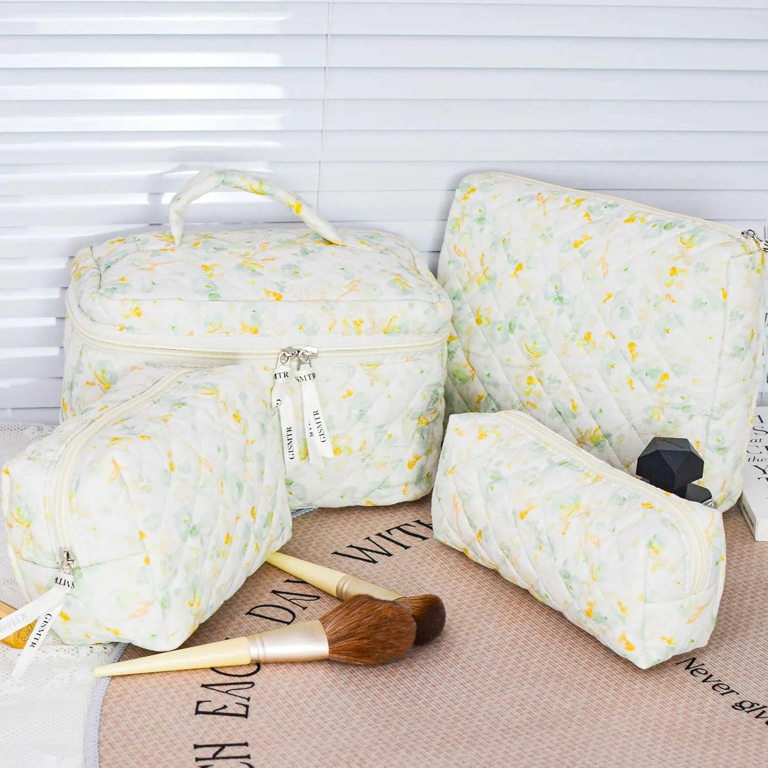4Pcs Quilted Makeup Bag Set Cute Floral Cosmetic Bag Cotton Coquette Make up Bag Aesthetic Travel Toiletry Bag for Women Girls