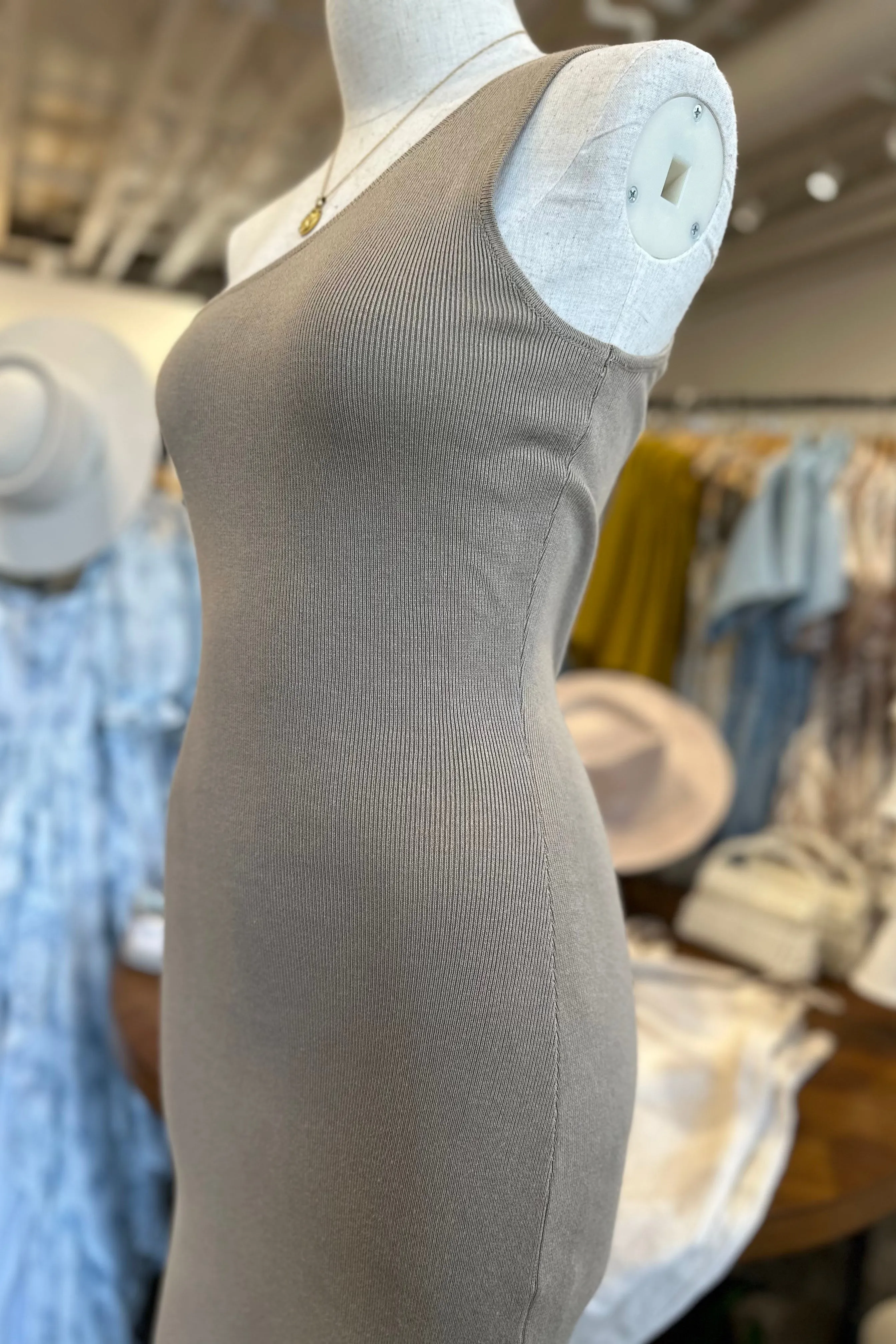 ALISHA MOCHA ONE SHOULDER KNITTED DRESS